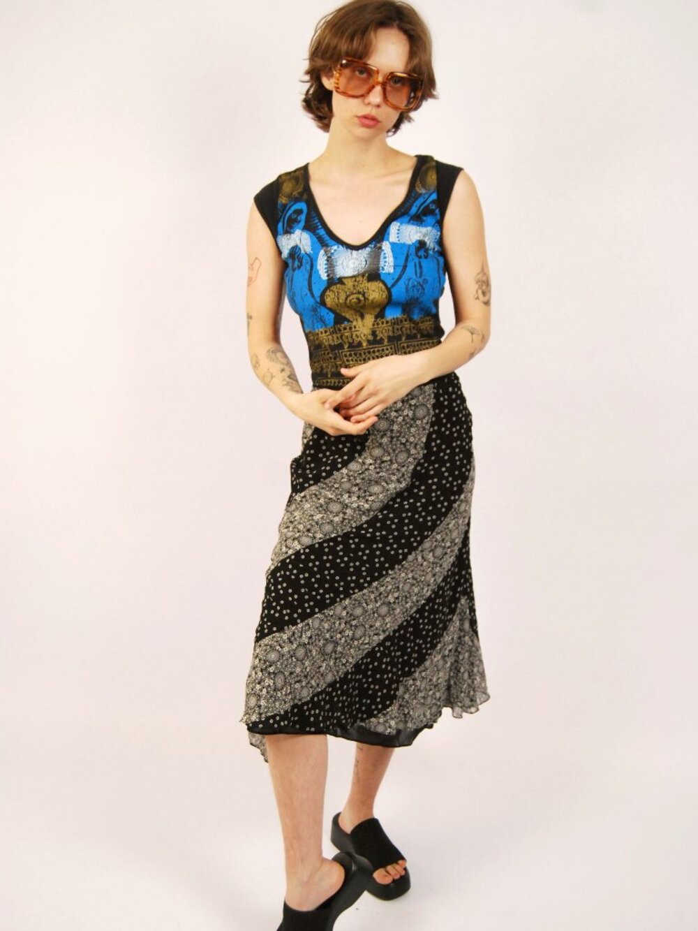 Y2K Slinky Skirt (L) large black white vintage midi whimsigoth chic cool office